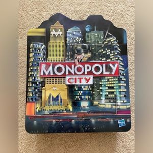 👉 Monopoly Toys R Us City Edition Board Game Tin Box NEW 👈